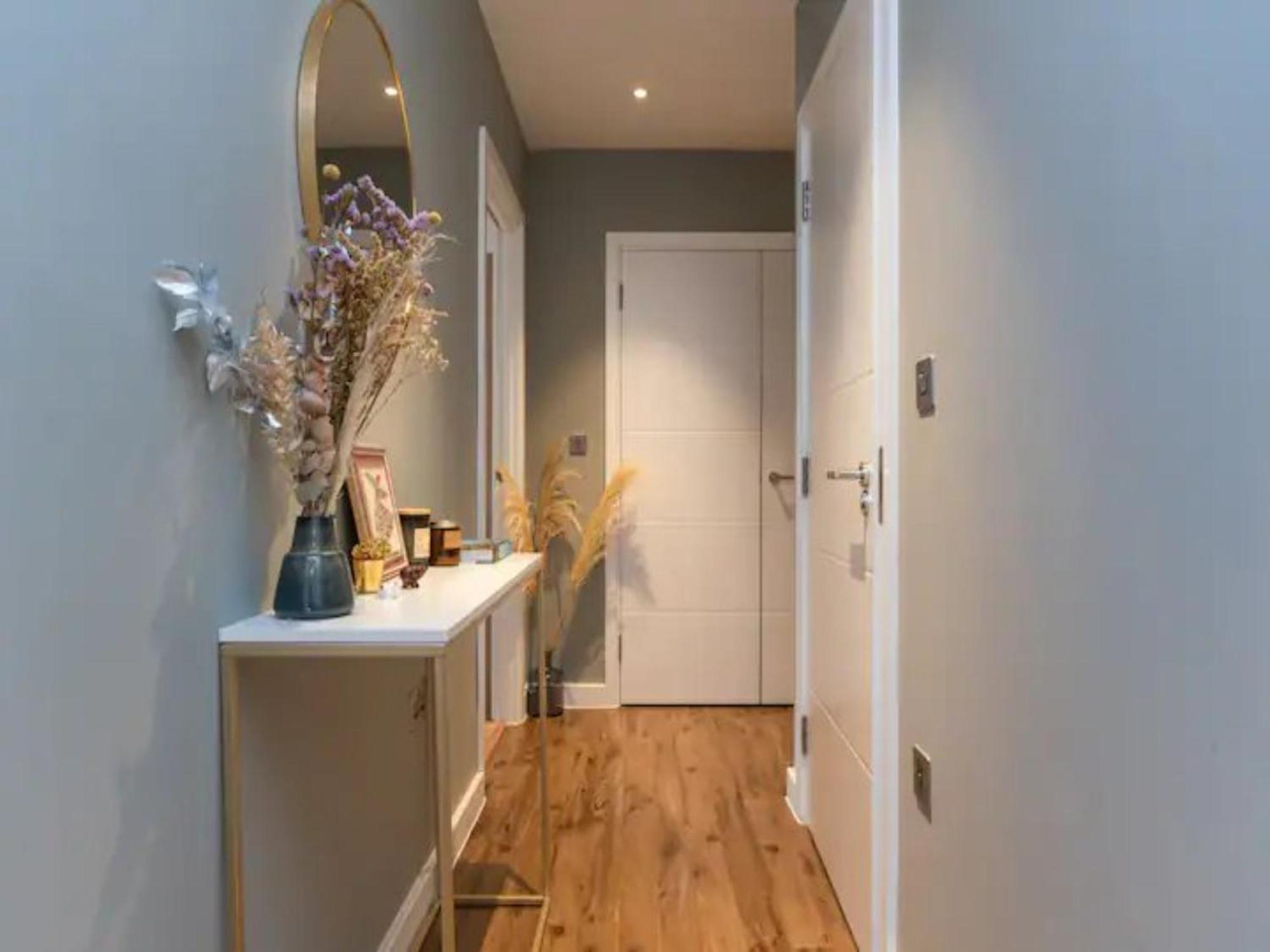 Appartamento Pass The Keys Stunning And Stylish Flat Mins From Londra